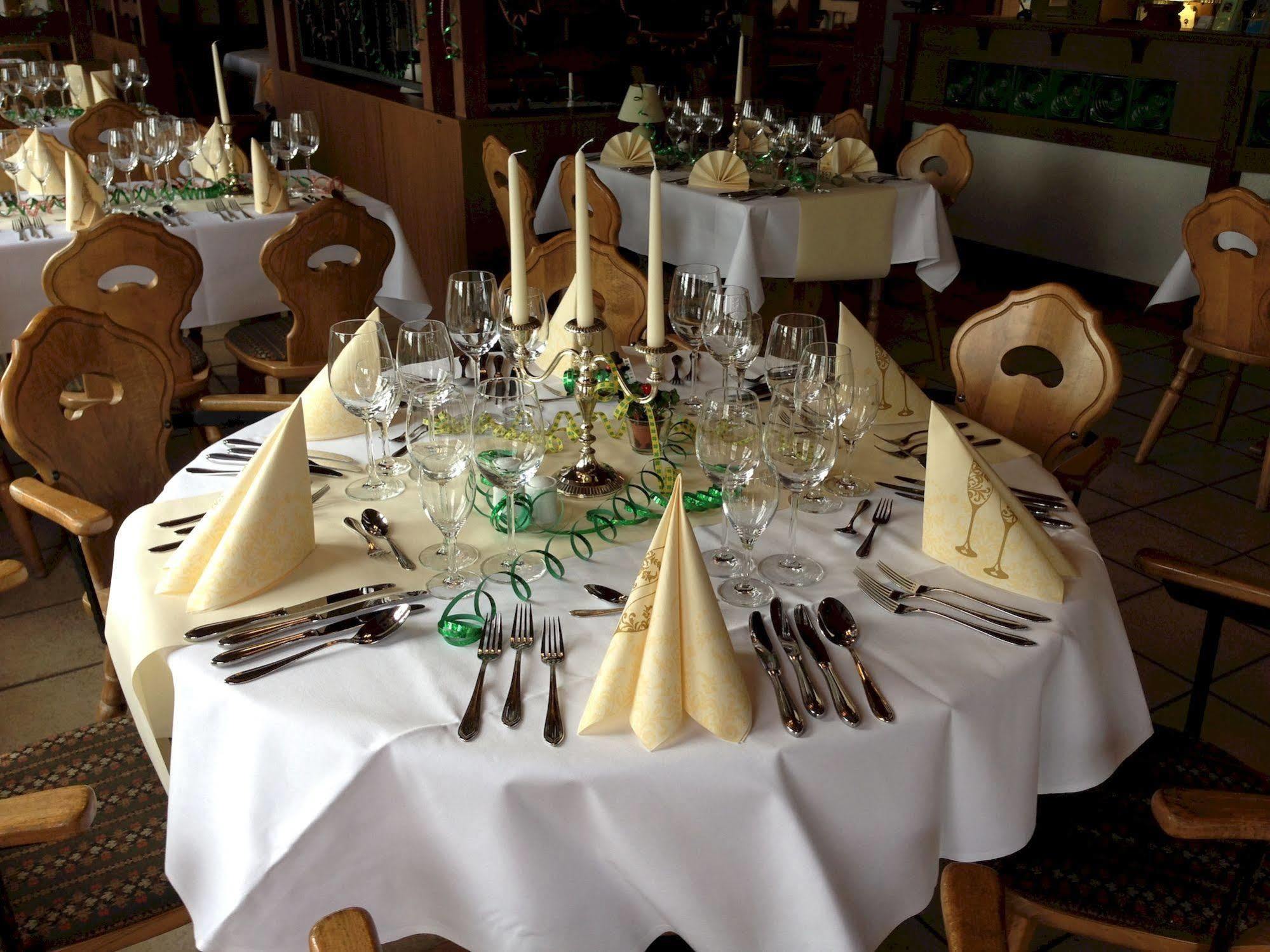 Hotel & Restaurant Zur Spreewaelderin Golßen المظهر الخارجي الصورة
