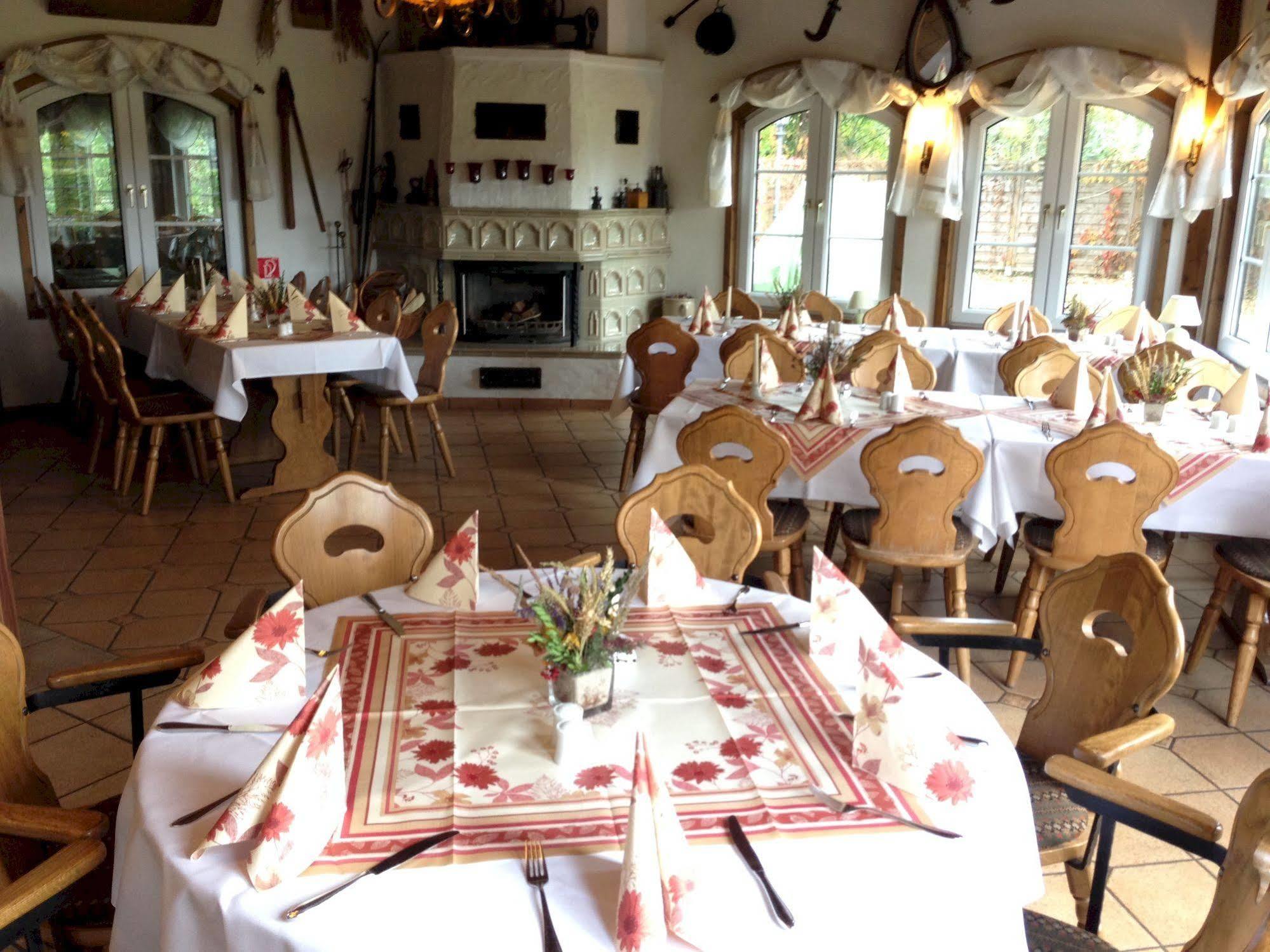 Hotel & Restaurant Zur Spreewaelderin Golßen المظهر الخارجي الصورة