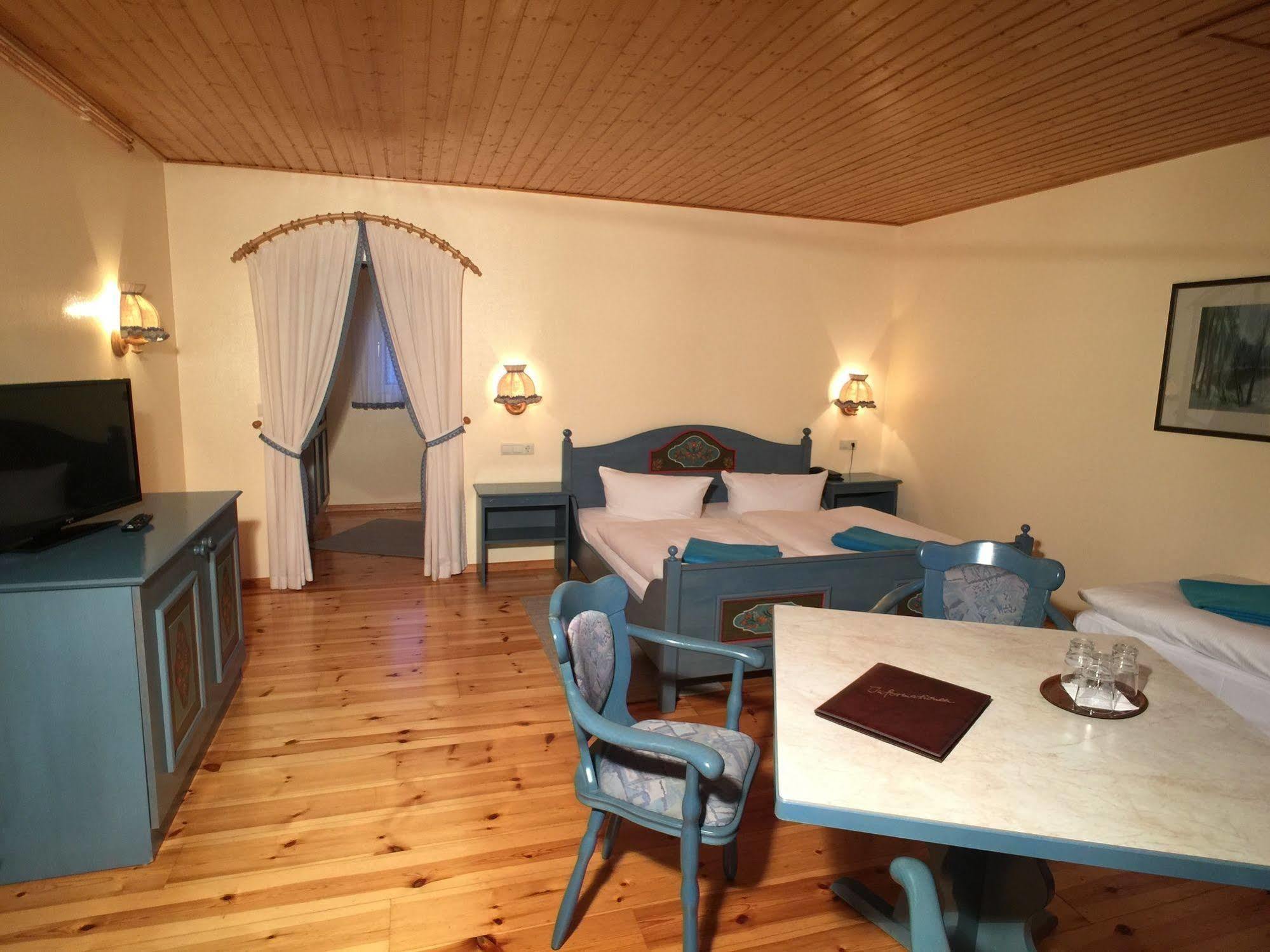Hotel & Restaurant Zur Spreewaelderin Golßen المظهر الخارجي الصورة